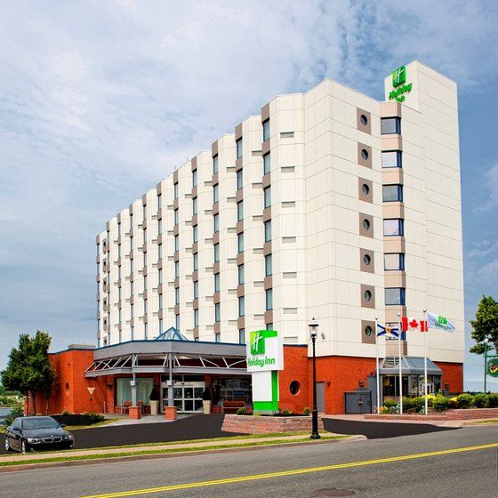 - Waterfront By Ihg Hotel