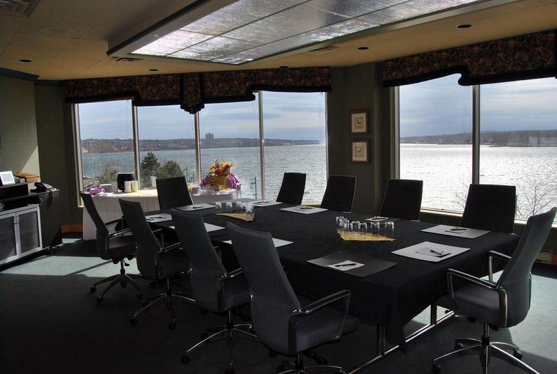 Hotel - Waterfront By Ihg 3*