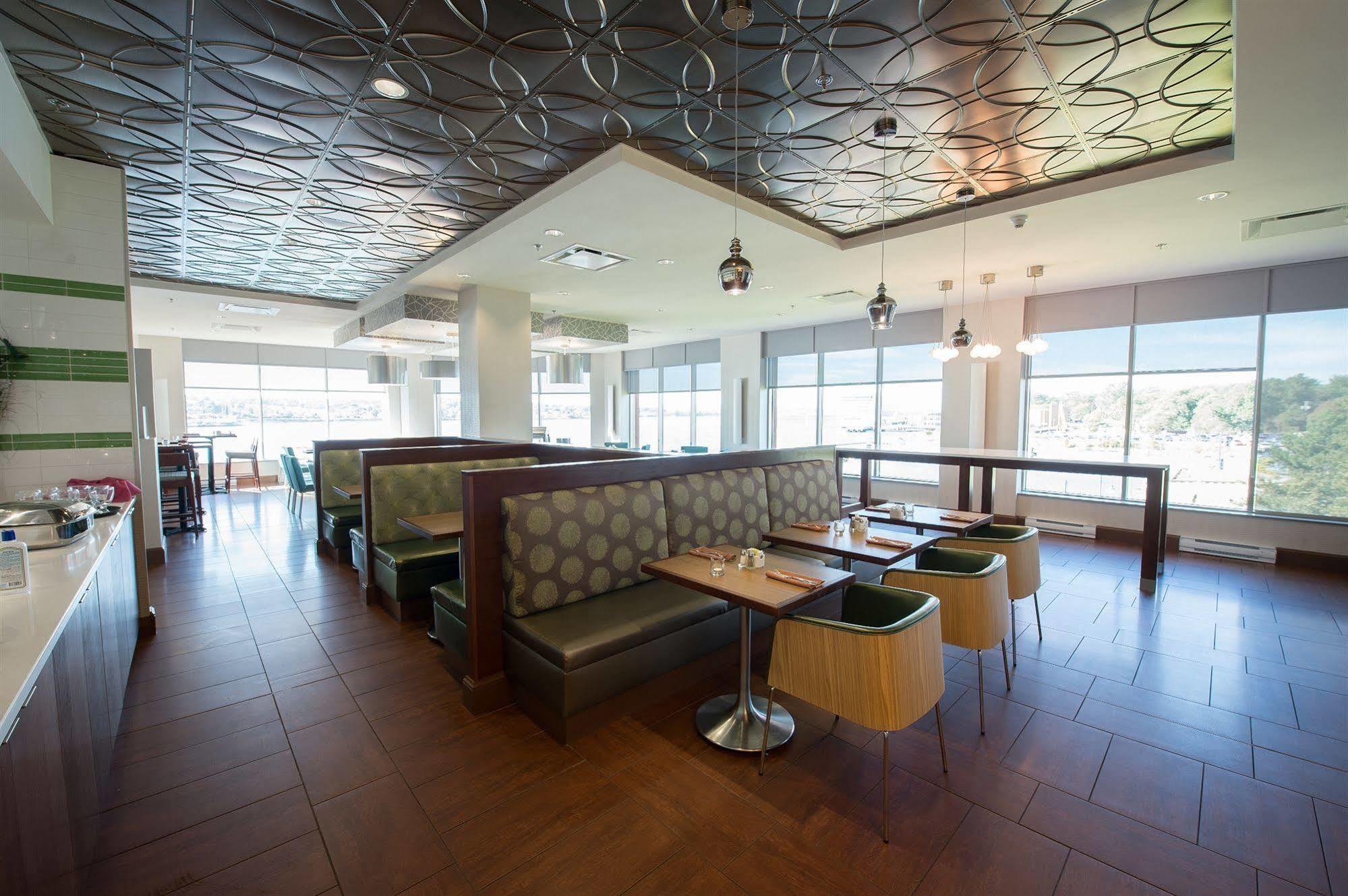 Hotel - Waterfront By Ihg 3*