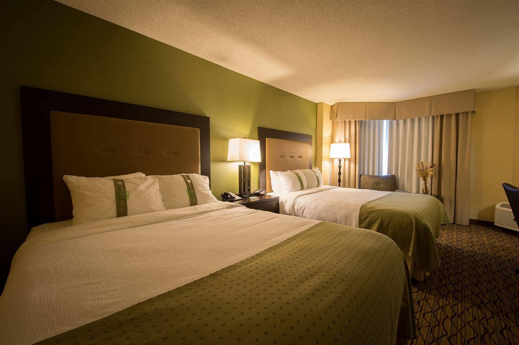 - Waterfront By Ihg