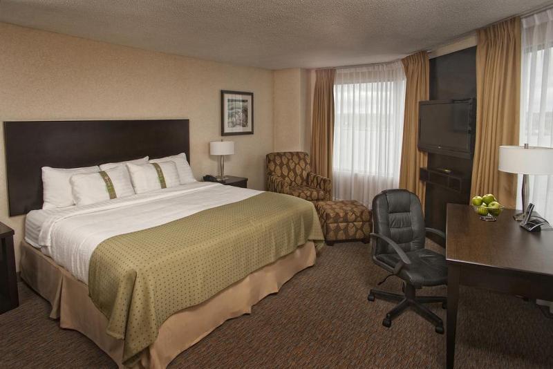 - Waterfront By Ihg